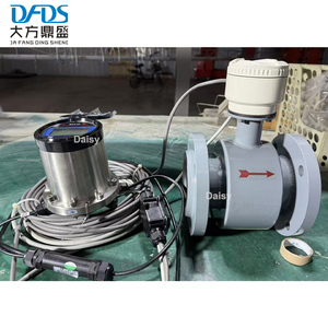 Mandos a distancia 3,6 V Batería de litio Medidor de flujo de energía Convertidor 4-20mA Pulso RS485 Medidor de flujo electromagnético digital para agua - Product Image 1