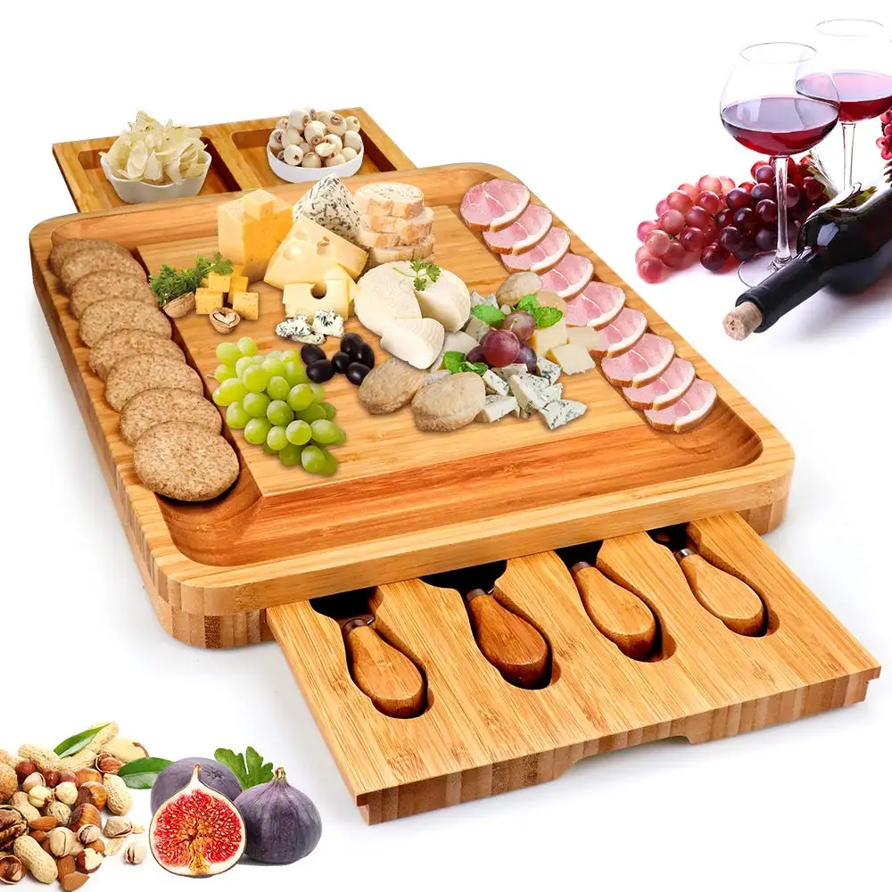 Bambu peynir tahtası peynir araçları ile, peynir tabağı Charcuterie tabağı mutfak eşyaları seti ve 4 paslanmaz çelik kesme bıçakları