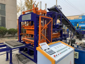 <strong>Automatic</strong> <strong>Block</strong> <strong>Machine</strong> <strong>Line</strong> QT6-15 Concrete <strong>Block</strong> Making <strong>Machine</strong> Cement Brick Making <strong>Machine</strong> - Product Image 4