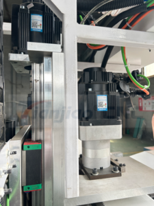 Máquina enrutadora de madera CNC ATC, nuevo Motor de anidamiento, sistema de descarga de carga, herramienta, método de alimentación para muebles de puerta de armario de cocina - Product Image 6
