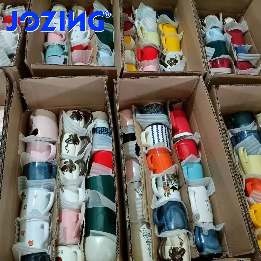 Vente directe d'usine tasse à café vendre par tonne motif de couleurs multiples tasse en porcelaine contractée vente en vrac Stock tasses en céramique