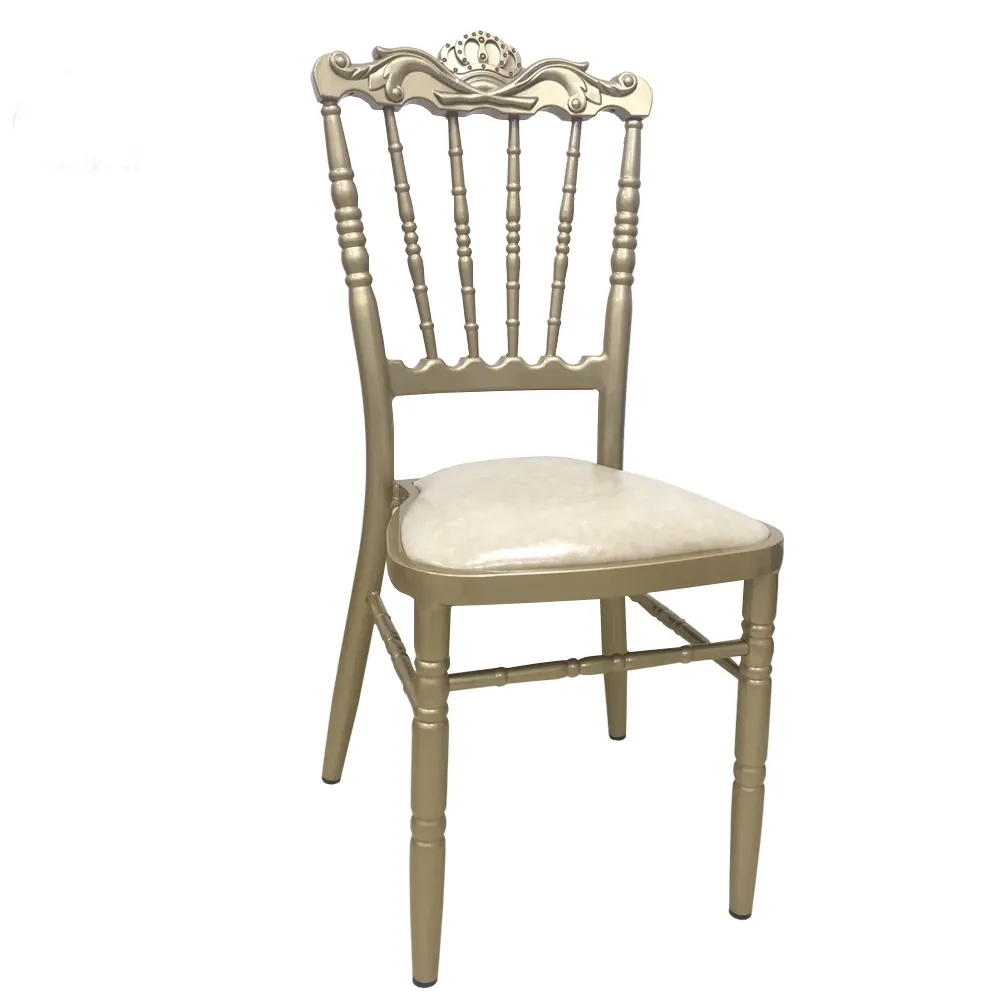 Qualidade Coroa Cadeira Fornecedor Fabricante Galvanizado Coroa Chiavari Cadeira com almofadas de marfim