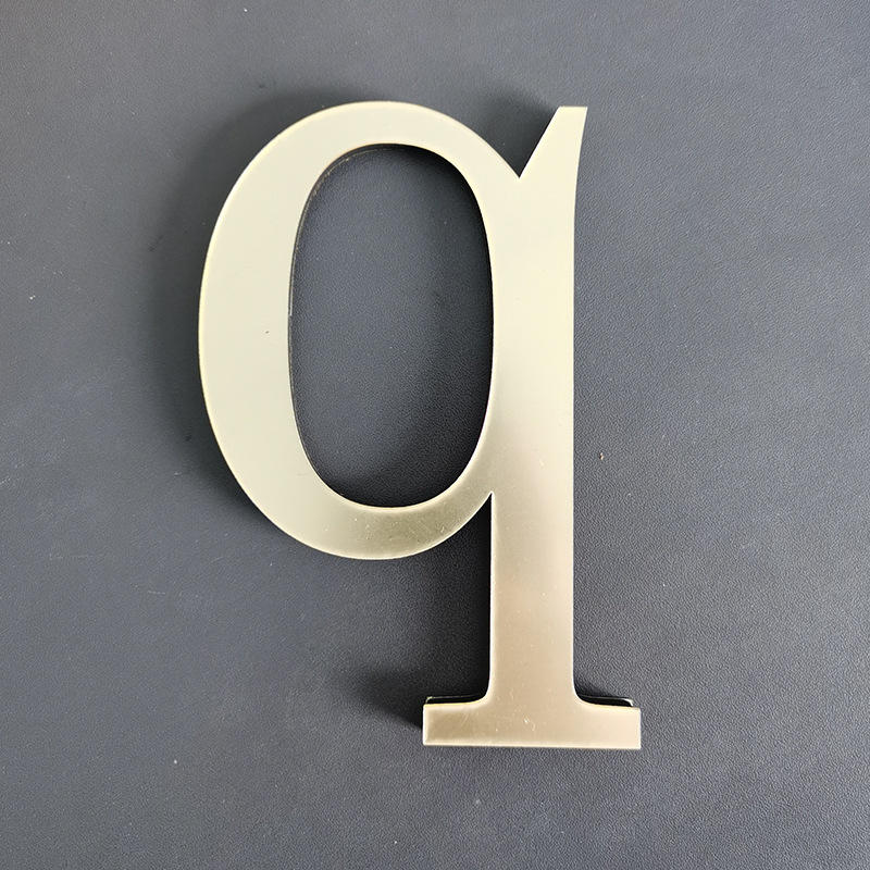 Q