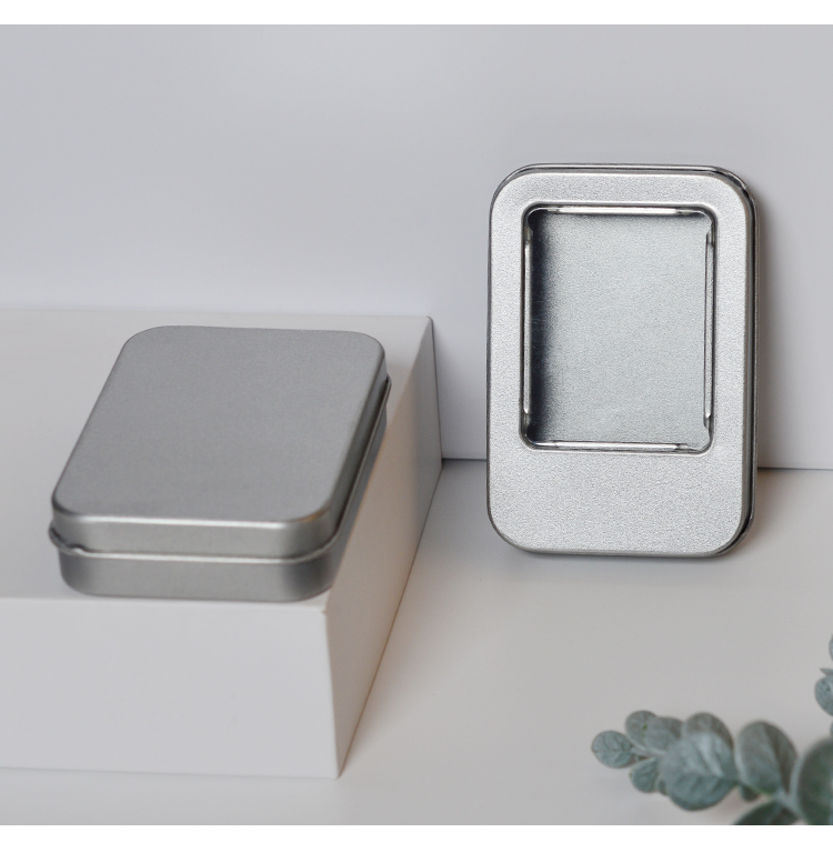 Silver tin with window