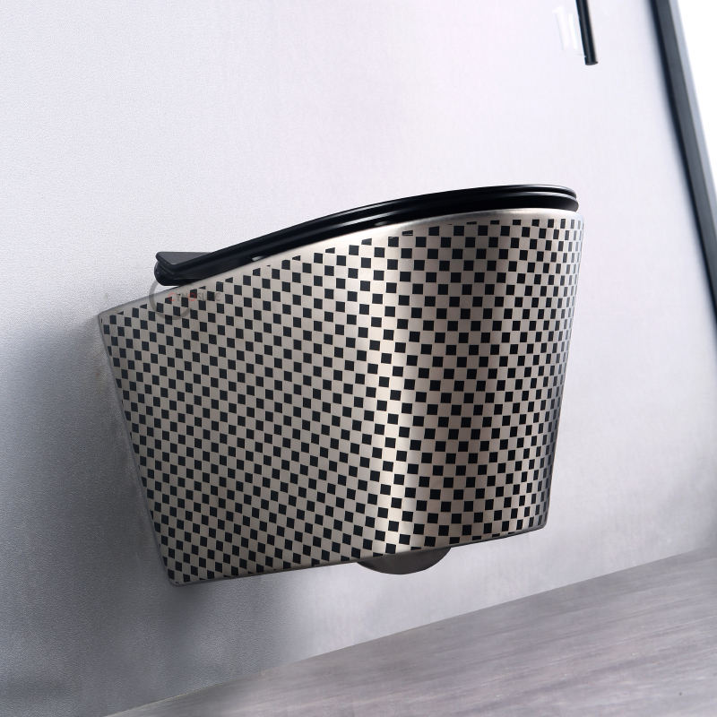 สีเทาเข้ม