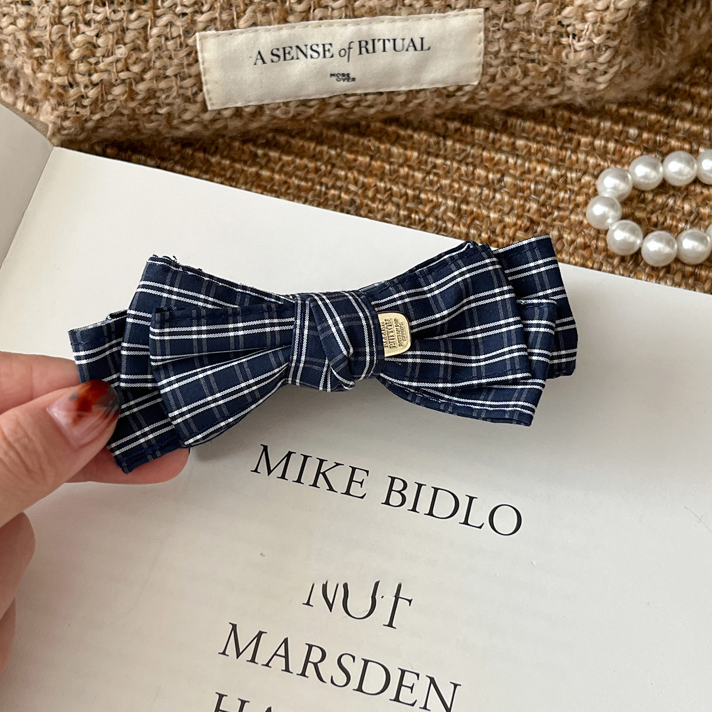 สีน้ำเงินเข้ม