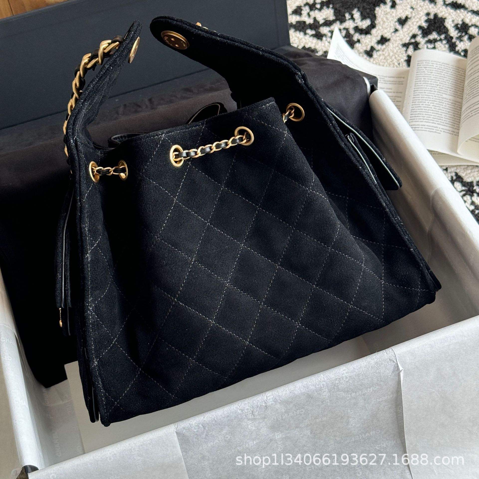 Piel de ciervo negra