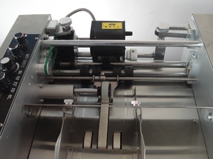 Macchina da stampa ad alta velocità di stampa con indentazione da tavolo con codice data stampante stampatrice a caldo - Product Image 3