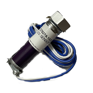 Sensor UV C7027A1023 C707A1049 C7027A1072 C7027A1080 Detector de llama para programación PLC en Stock