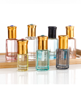 3ML 6ML 12ML卸売印刷アラビアファンシーアターOudhオイルトラガラスボトル真ちゅう製銅蓋付きOudオイル用