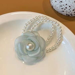 法国优雅的大布艺花珍珠黑白玫瑰山茶发带女发圈弹性发带 - Product Image 6