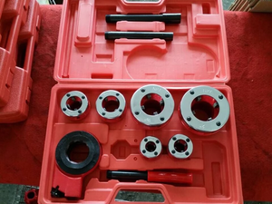 ET-<strong>63</strong> Portable Manual Ratchet Pipe Threading <strong>Tool</strong> <strong>Kit</strong> 1/2-2 Inches with 6 Size Dies Made in China - Product Image 2