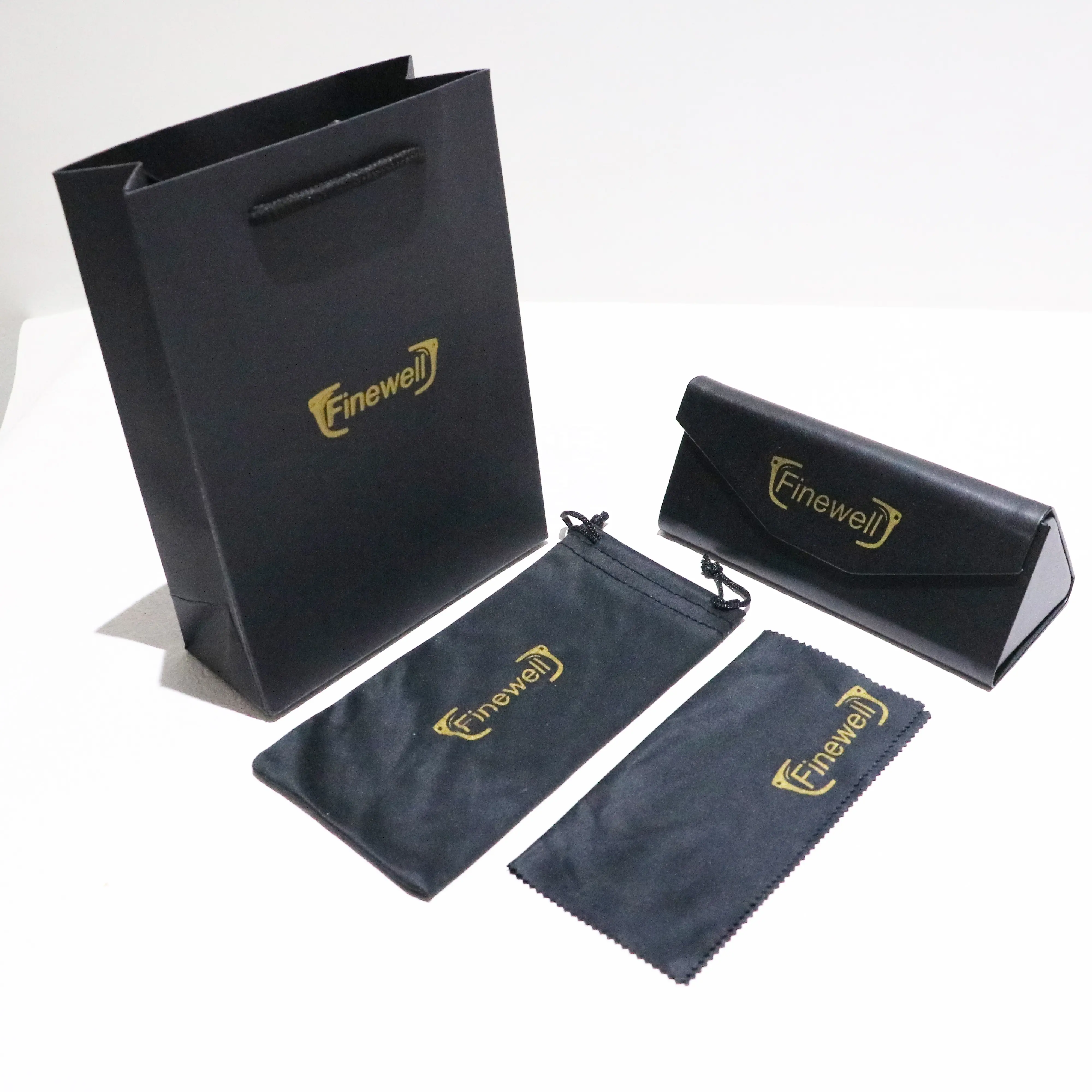 Conjunto de caixas de óculos de sol com logotipo personalizado, embalagem magnética de couro premium de luxo para óculos de sol, estojo triangular dobrável, 2024