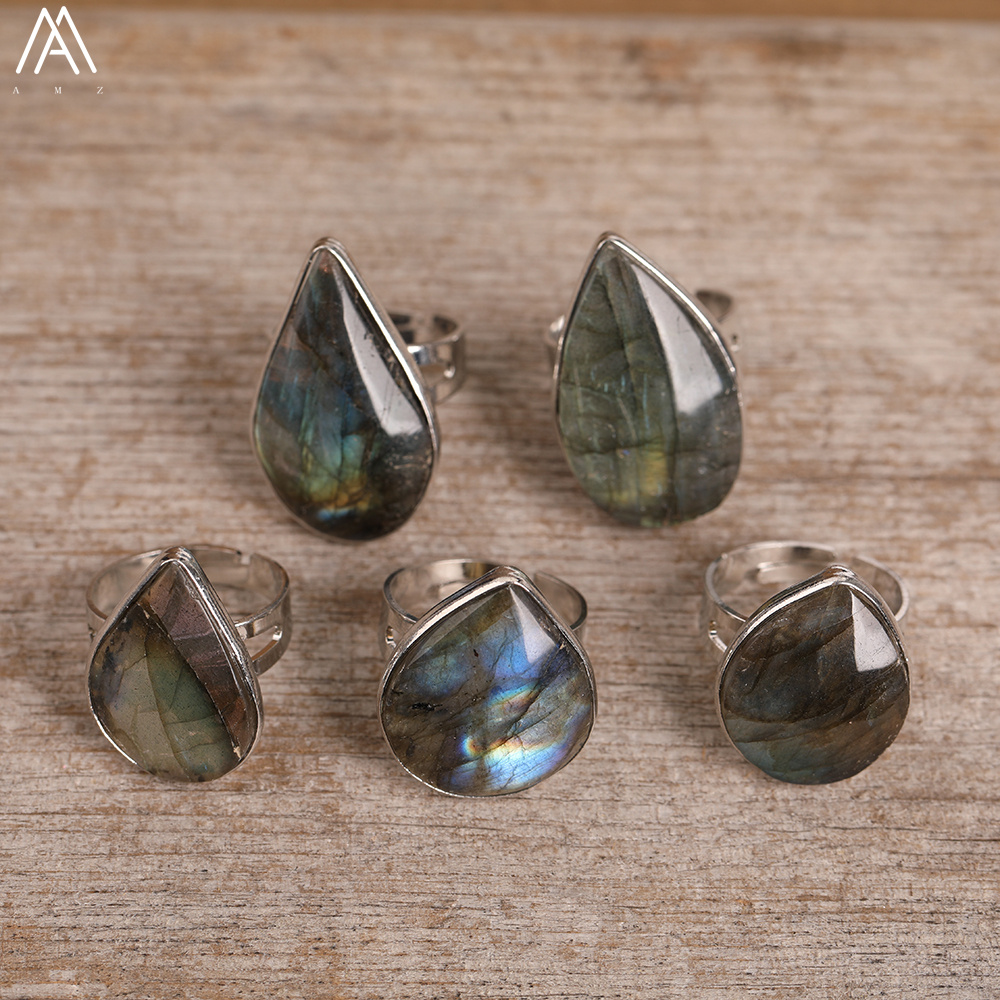Flash Labradorite