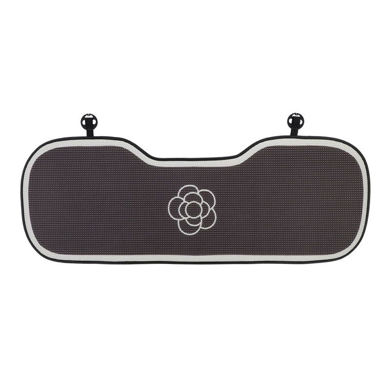 White-edged camellia-patterned seat cushions in the back row