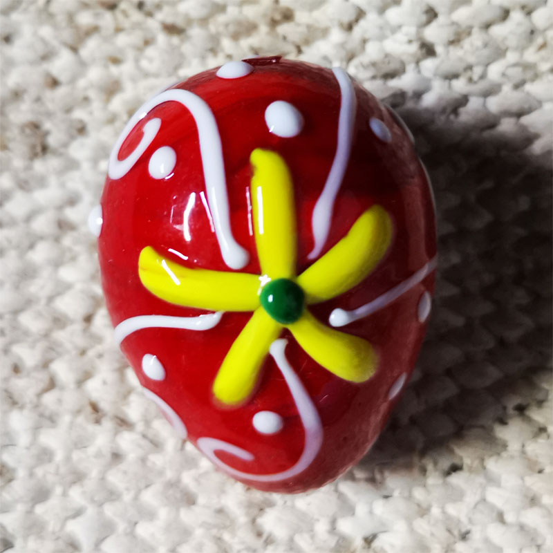 Opaque red