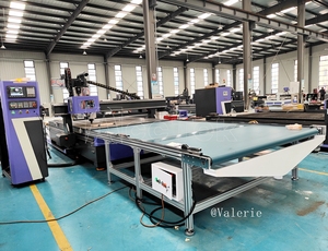 Línea de producción de muebles de madera Máquina enrutadora CNC ATC con descarga de carga automática para carpintería - Product Image 4