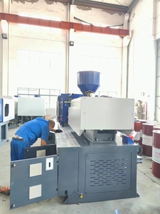 เครื่องฉีดขึ้นรูปแนวนอนอัตโนมัติสำหรับ PE/PP HDPE PVC PPR ABS เทอร์โมพลาสติกสำหรับสัตว์เลี้ยงส่วนประกอบมอเตอร์หลัก - Product Image 4
