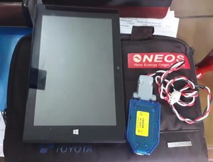 İki kablo ve bilgisayar ile NEO programcı
