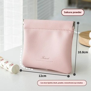 Fabrika fiyat Logo desen özel Patent deri kılıf çanta Mini Preppy dudak makyaj çantası küçük Lipgloss için özelleştirilmiş - Product Image 6