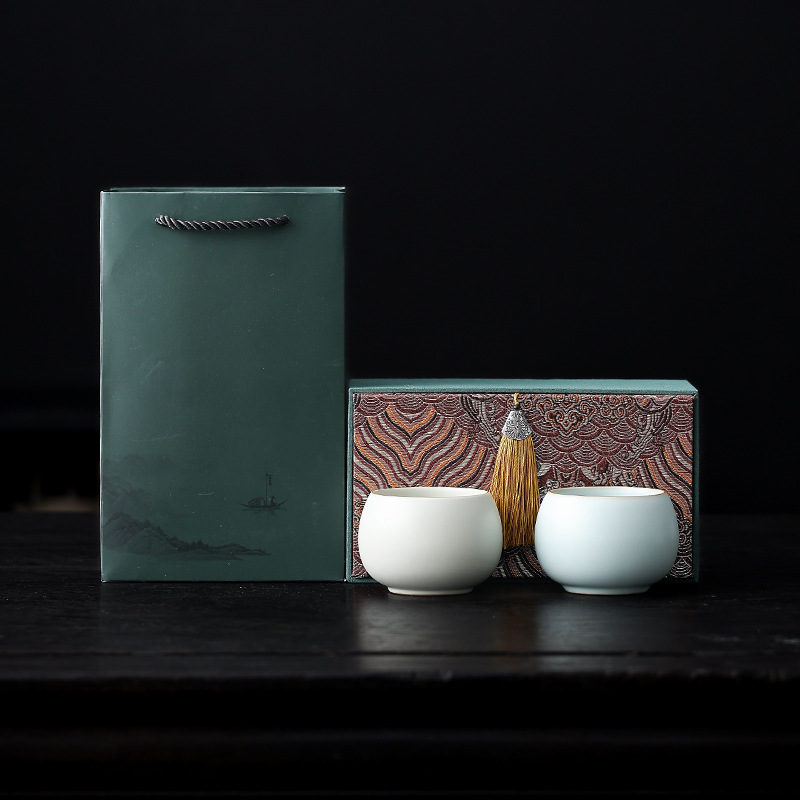 Par de tazas maestras de porcelana Ru con motivos de Arhat (caja de regalo)