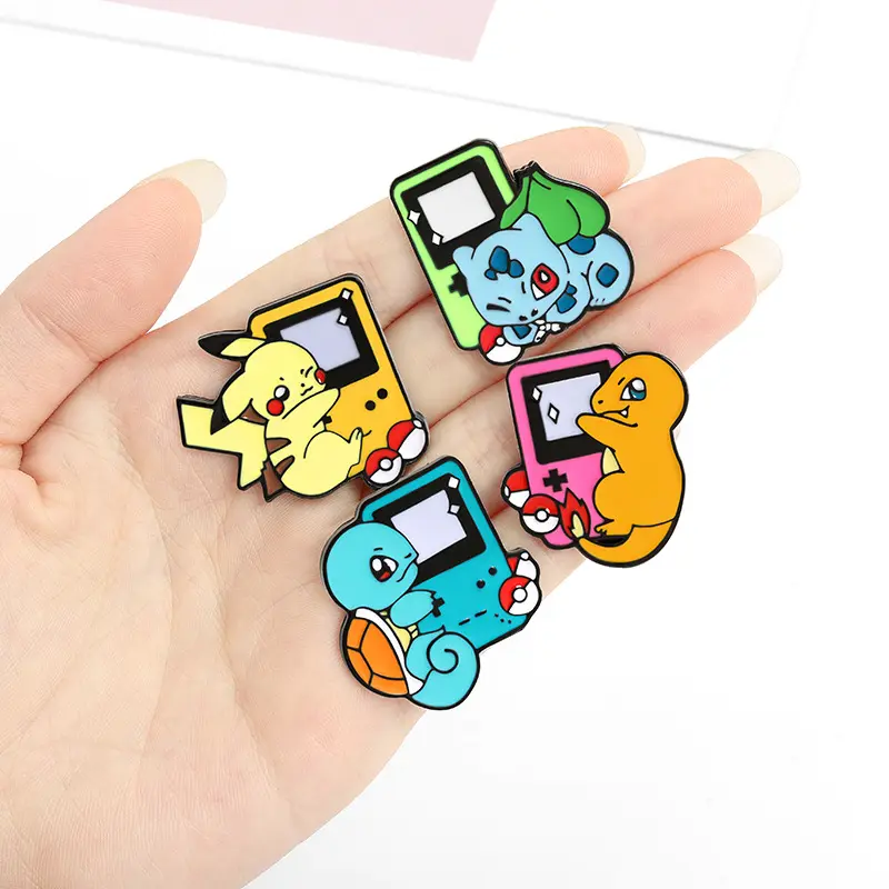 Kartun Pika Game Boy Enamel Pin Pabrik Grosir Diskon Besar Pin Kerah Logam untuk Pakaian