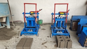 Máquina de fabricación de bloques de cemento hueco, maquinaria Popular, máquina de bloques de construcción con precio más bajo - Product Image 3