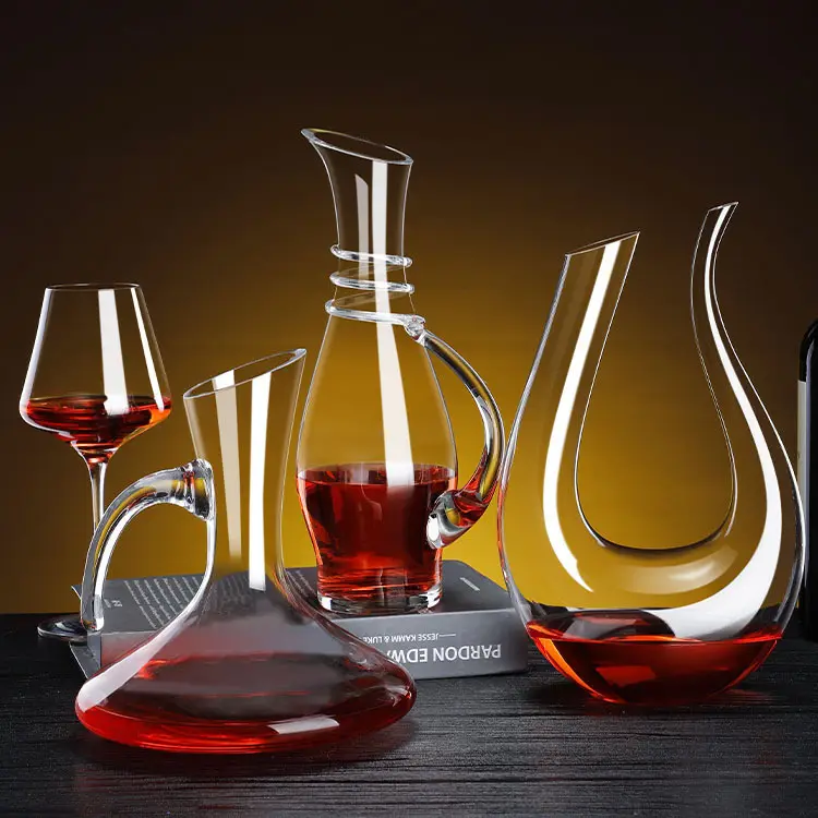 Carafe à whisky en gros de haute qualité à la mode en forme de U carafe à vin en verre à la mode