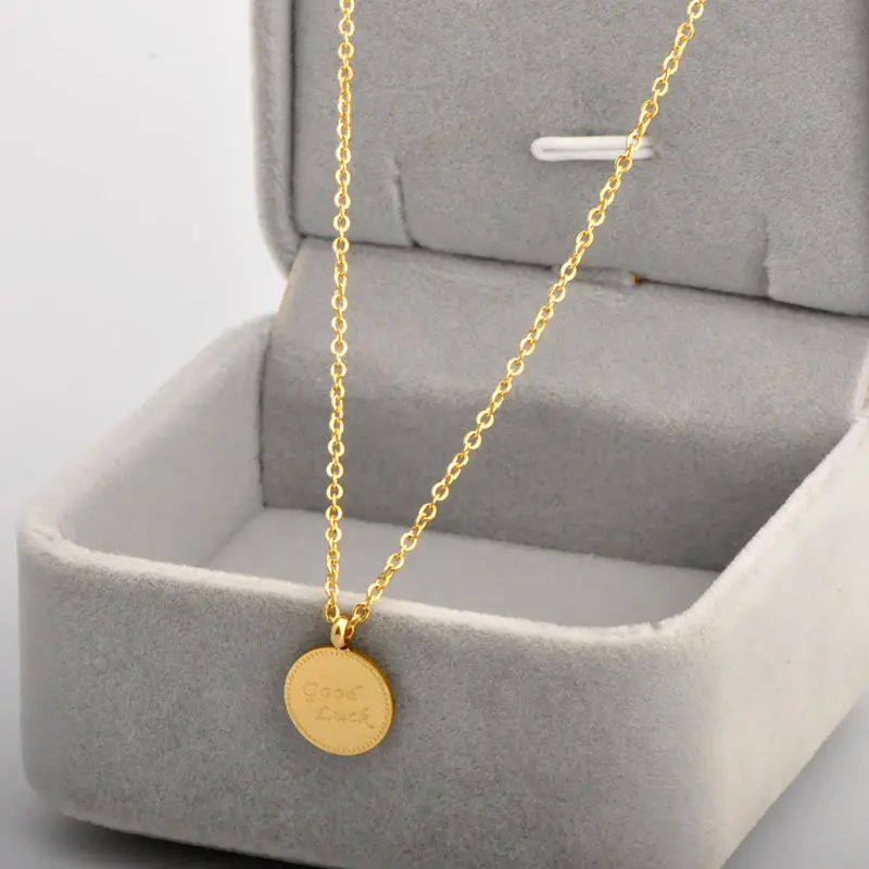 Collar de escritura minimalista para mujer, collar de oro de la buena suerte, grabado, regalo personalizado
