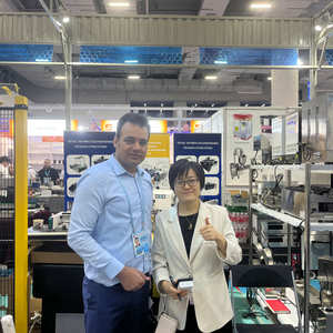 Gute Qualität Voll automatisches computer programmier bares Muster Die Digital Cnc Vib rating Cutting Cloth Fabric Nähmaschine mit Ce - Product Image 5