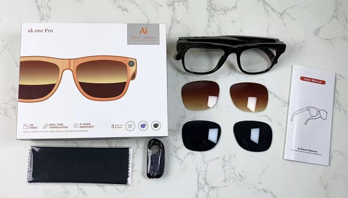 Bundle with 3 different lenses included