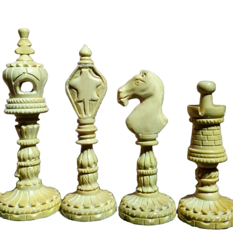 Özel oyma satranç ahşap satranç seti kral boyutu 4.50 inç masa oyunu karton kutu ambalajı