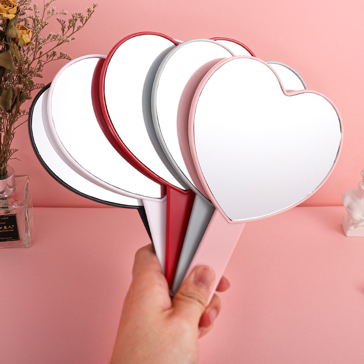 Heart-shaped mirror