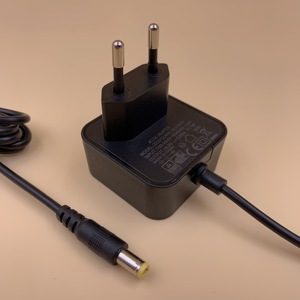 FCC GS CB KC CE Approval AC <strong>Power</strong> Adaptor <strong>Input</strong> 100V to 240V <strong>Output</strong> DC 5V 12V <strong>Power</strong> Source 5V 2A <strong>Power</strong> <strong>Adapter</strong>
