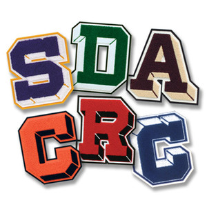 Moda personalizada 3d Design De Logotipo Ferro em Flor Chenille Carta Bordada Patch Alfabeto Emblemas Vestuário Personalizado Patches