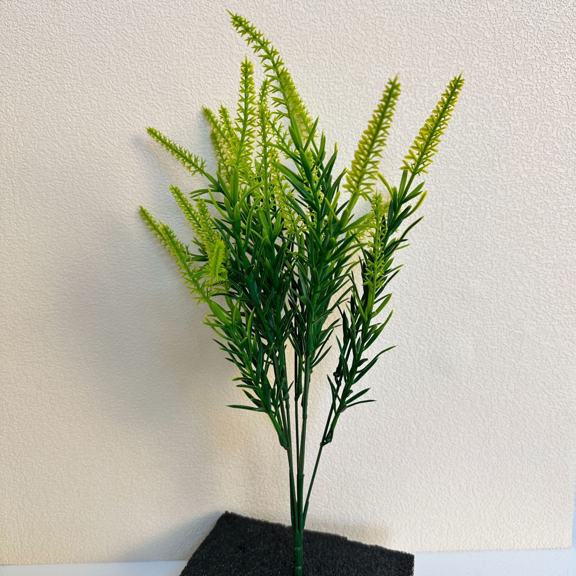 35cm Plastic Water Grass (Green)