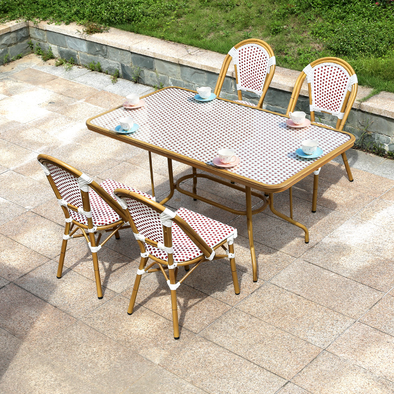150*80cm table and 4 chairs