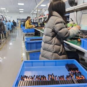 实时CA003 4g全球定位系统汽车跟踪装置汽车车顶安装跟踪器，由全球定位系统制造，保修1年 - Product Image 4