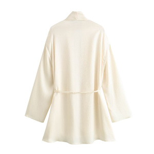 2024 yeni yaz kadın beyaz gevşek rahat mizaç üst ve kravat pilili <span class=keywords><strong>Kimono</strong></span> gömlek <span class=keywords><strong>Chic</strong></span>