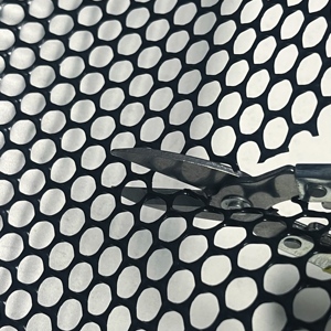 Zwart Plastic Hekwerk 8Mm-15.7 ''X10ft Voor Bescherming Van De Pluimveehouderij Voorkomen Dat Kuiken Ontsnappen, Roofdieren Verminderen Stress - Product Image 3