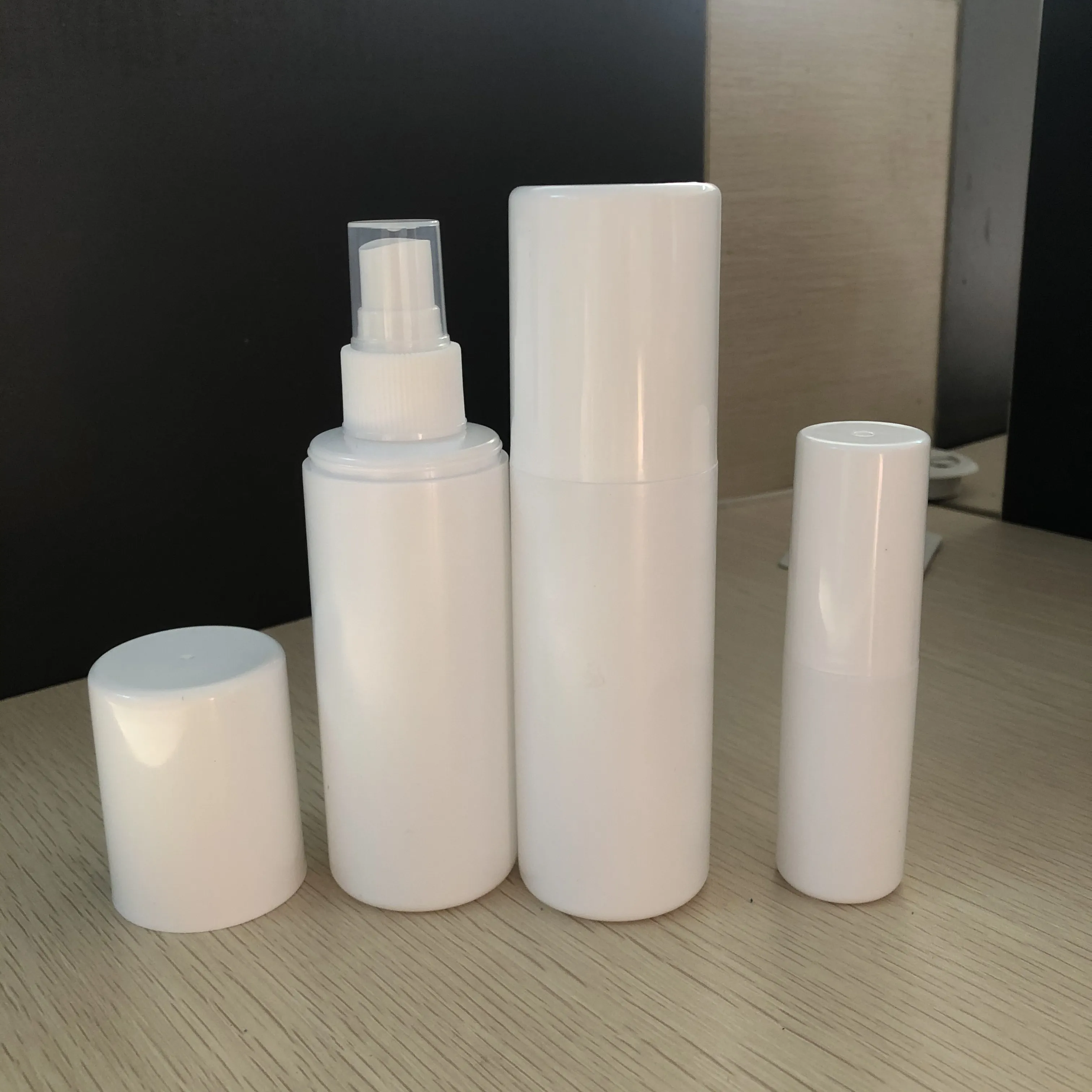 Bouteilles de pulvérisation Offre Spéciale blanches vides 100ml 150ml 60ml Récipient en plastique PET avec pulvérisateur à pompe