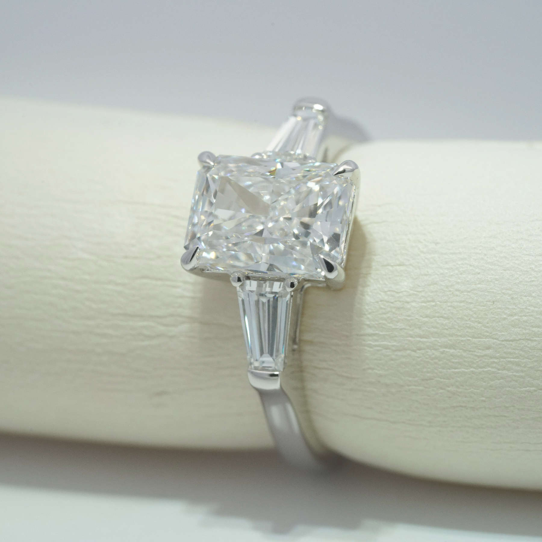 2.7ct AuDR1006648