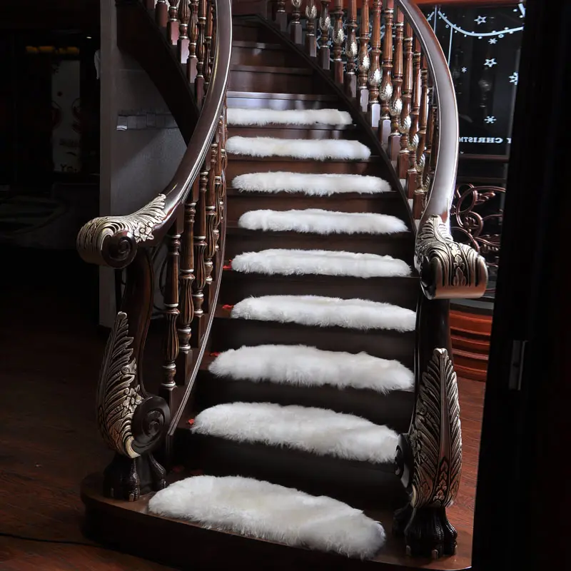 粘着性の裏地付きの高品質の装飾カーペット階段トレンドマット