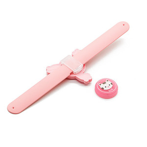 Thời trang thần tài Spinners đồ chơi tùy chỉnh của riêng bạn Logo Silicone Bangle Vòng đeo tay có thể điều chỉnh dây đeo cổ tay - Product Image 6