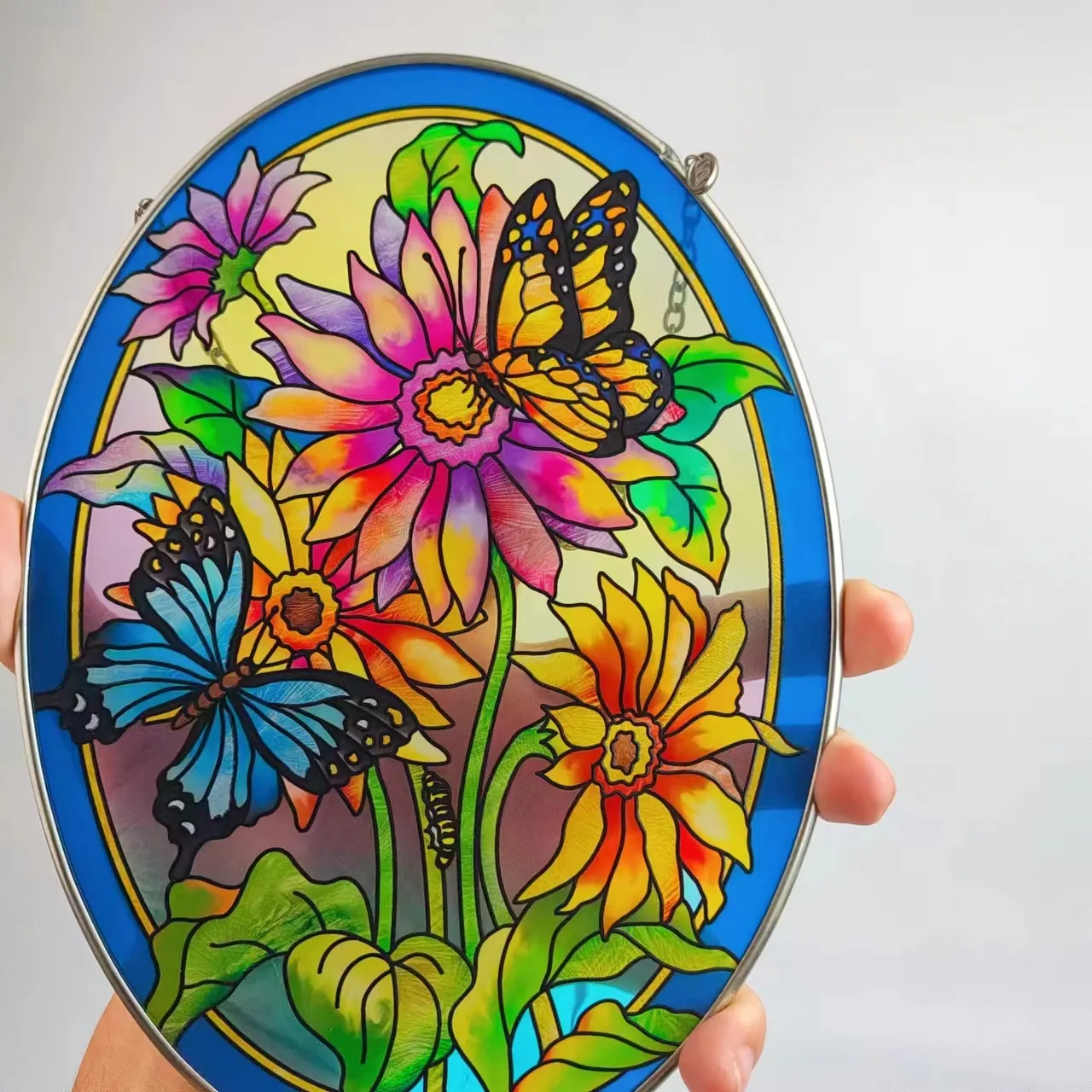 Atrapasoles de cristal, mariposa ovalada pintada a mano en el mar de flores, atrapasoles colgante de cristal, ventana, decoración de pared, regalo de jardín
