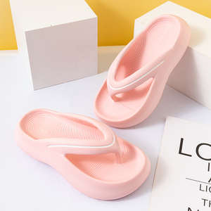 Outdoor Rubber Flip Flops Slipper PVC Insole Lightweight and Breathable Soft and Stylish <strong>Platform</strong> Design for Use