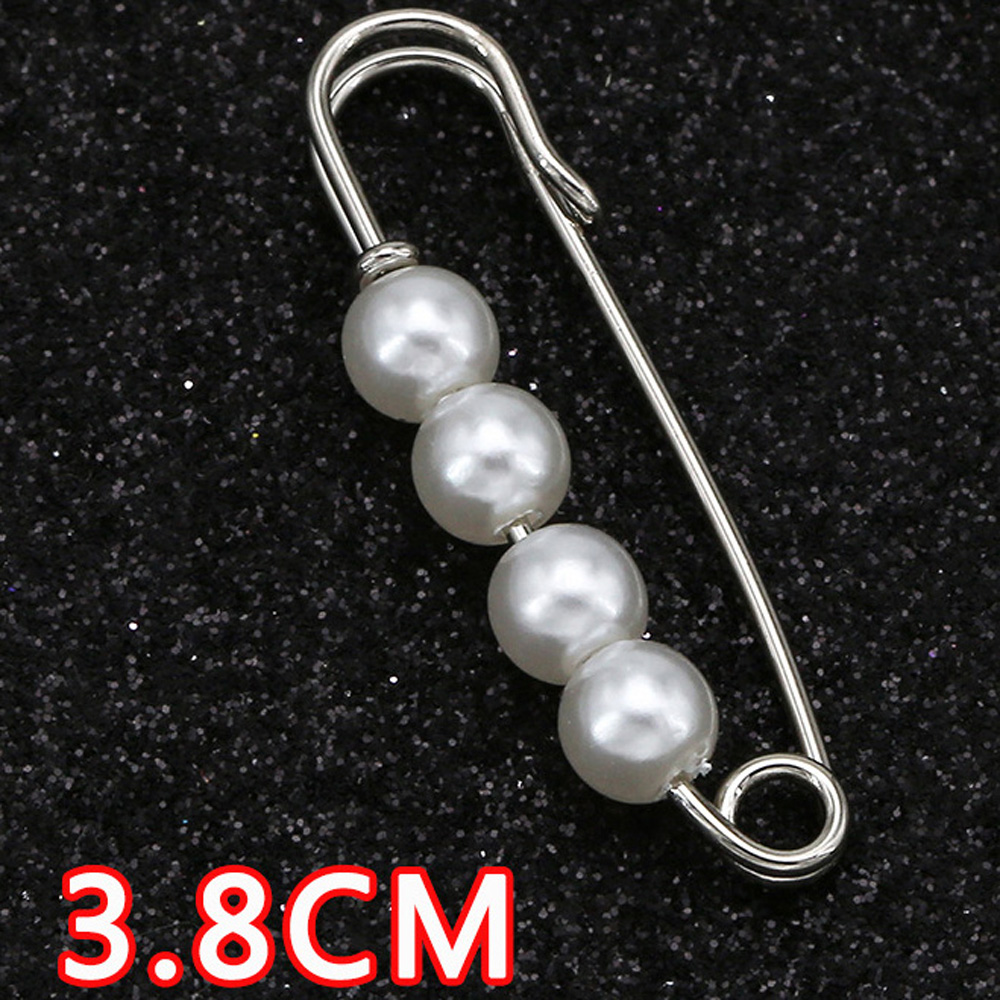YJ013 Four White Faux Pearl Silvery Brooch (3.8cm)