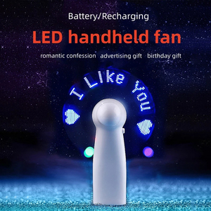 ミニポータブルライトアップカスタマイズメッセージ電池ファンプログラム可能LEDディスプレイハンドヘルド電気ファン - Product Image 2