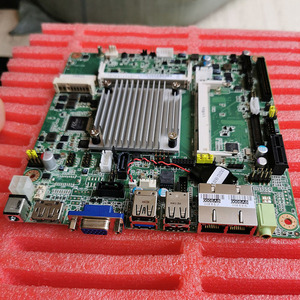 産業用組み込みマザーボードAdvantech AIMB-215用AIMB-215D-S6B1N AIMB-215D-S6B2 100% テスト済み - Product Image 5