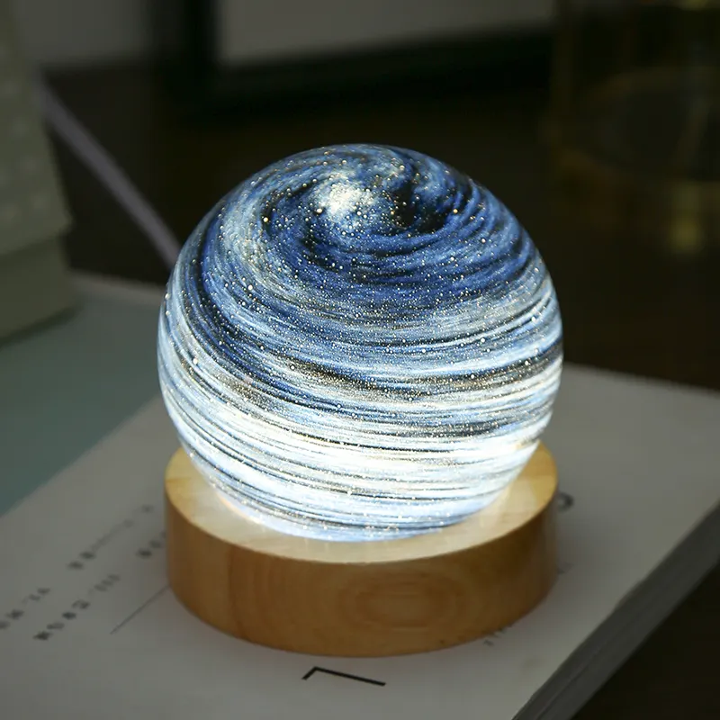 Art Crafts Home Ornements USB Boule de verre Lampe de bureau Astronomique Fantaisie Arc-en-ciel Planète Étoile Veilleuse